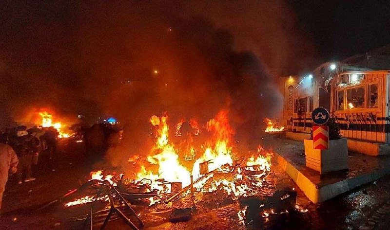 Exteriores insta a los españoles en Irán a abandonar el país “lo antes posible” ante la escalada de tensión